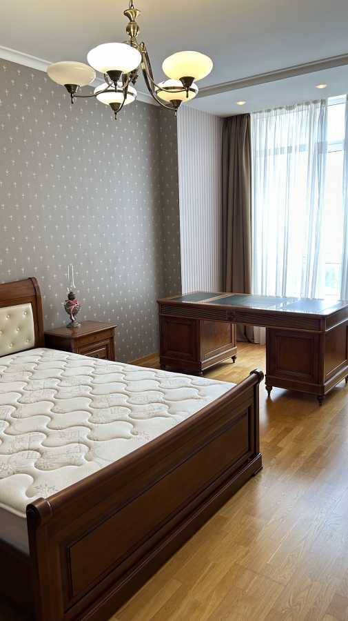 Аренда 3-комнатной квартиры 130 м², Французский бул., 22/2