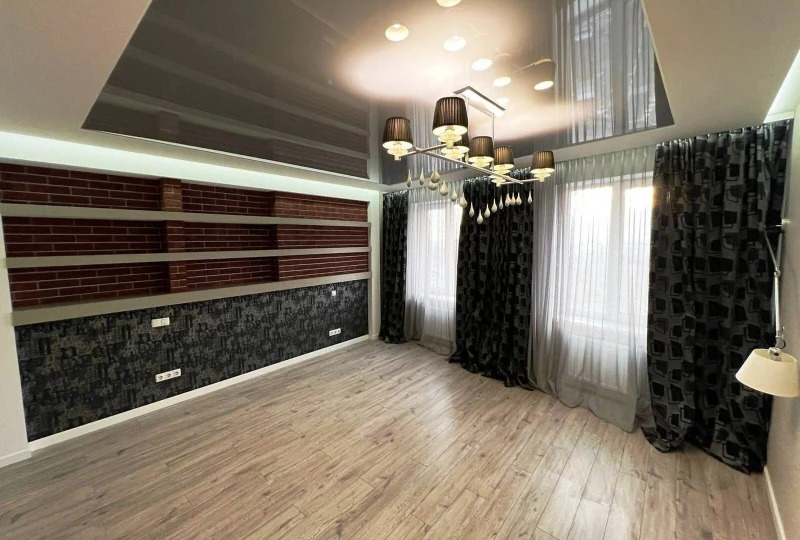 Продаж 2-кімнатної квартири 144 м²