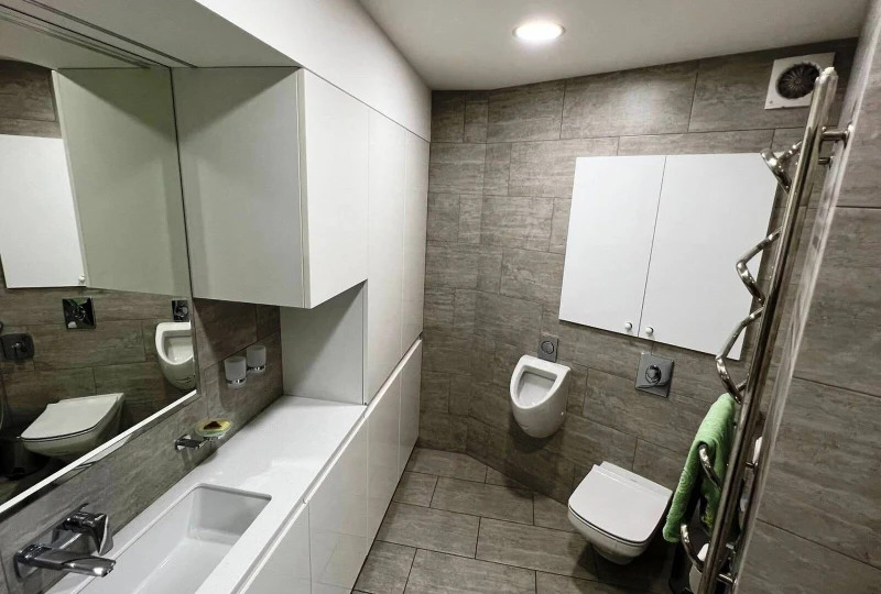 Продаж 2-кімнатної квартири 144 м²