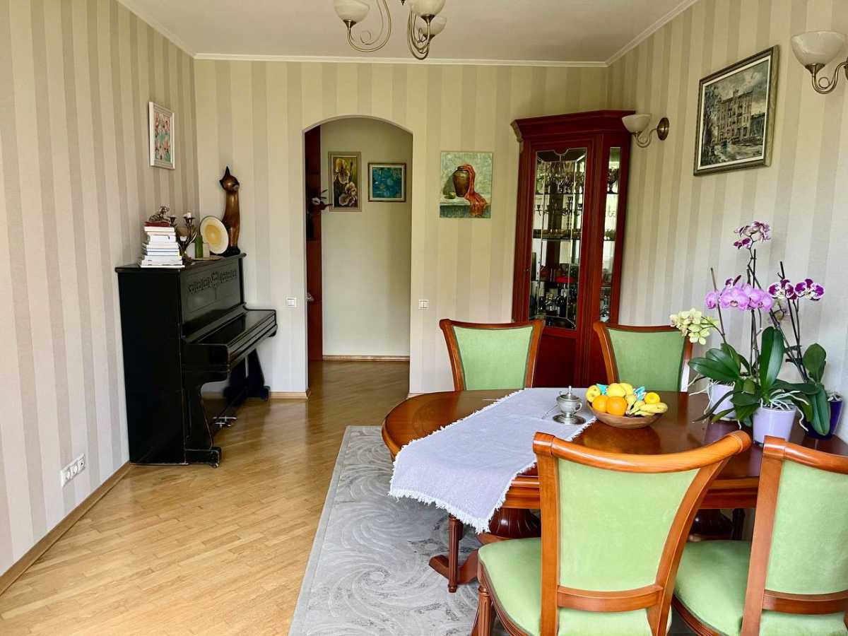 Продажа 3-комнатной квартиры 87.4 м², Златоустовская ул., 1