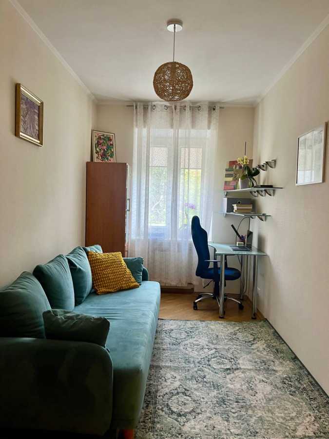 Продажа 3-комнатной квартиры 87.4 м², Златоустовская ул., 1
