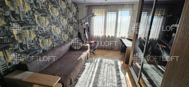 Продажа 3-комнатной квартиры 87 м²
