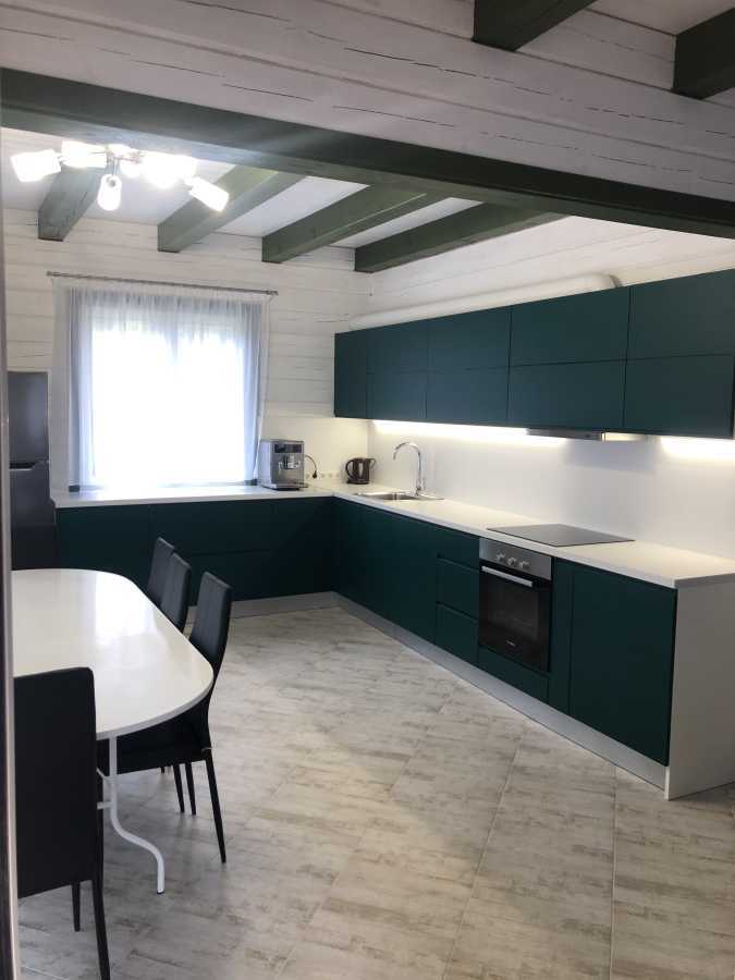 Дом посуточно 250 м², Деснянська, 17