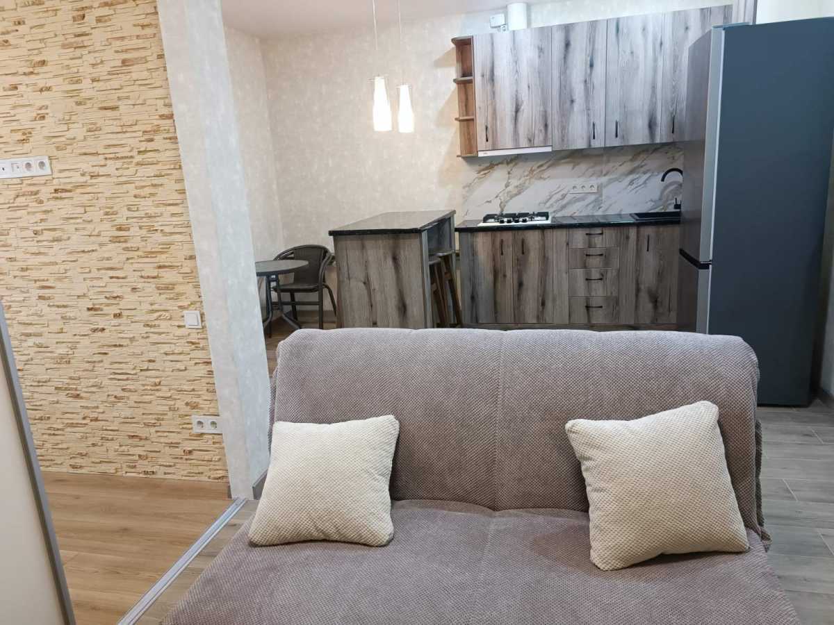 Аренда 1-комнатной квартиры 45 м², ЖК Crystal Avenue, ДОМ 3 (УЛ. КРЫШТАЛЕВА, 1А)
