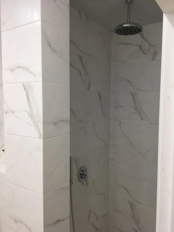 Продажа 1-комнатной квартиры 58 м²