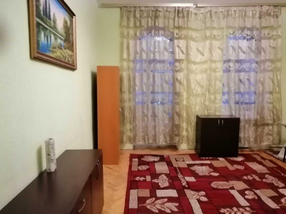Продажа 3-комнатной квартиры 82.7 м², Большая Васильковская ул., 79