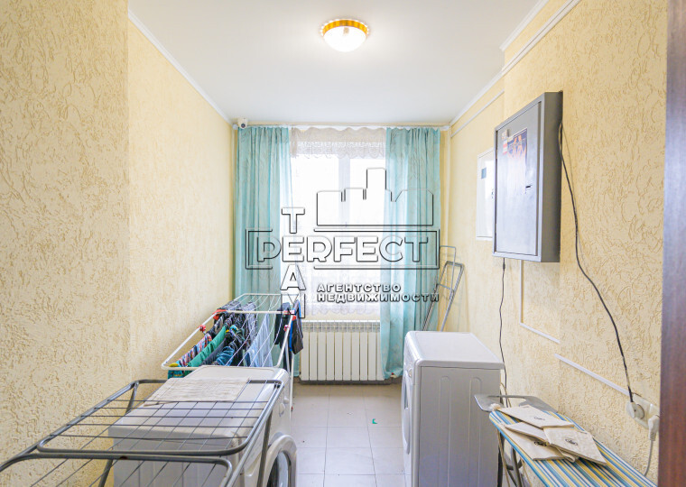 Продаж 5-кімнатної квартири 370 м², 22-а Садова вул., 56