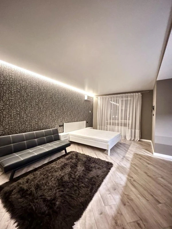 Аренда 1-комнатной квартиры 45 м²