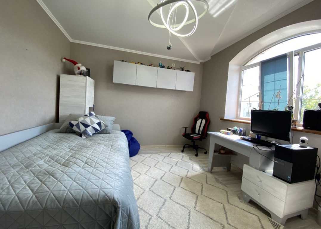 Продаж будинку 224.4 м², Лісова вул.