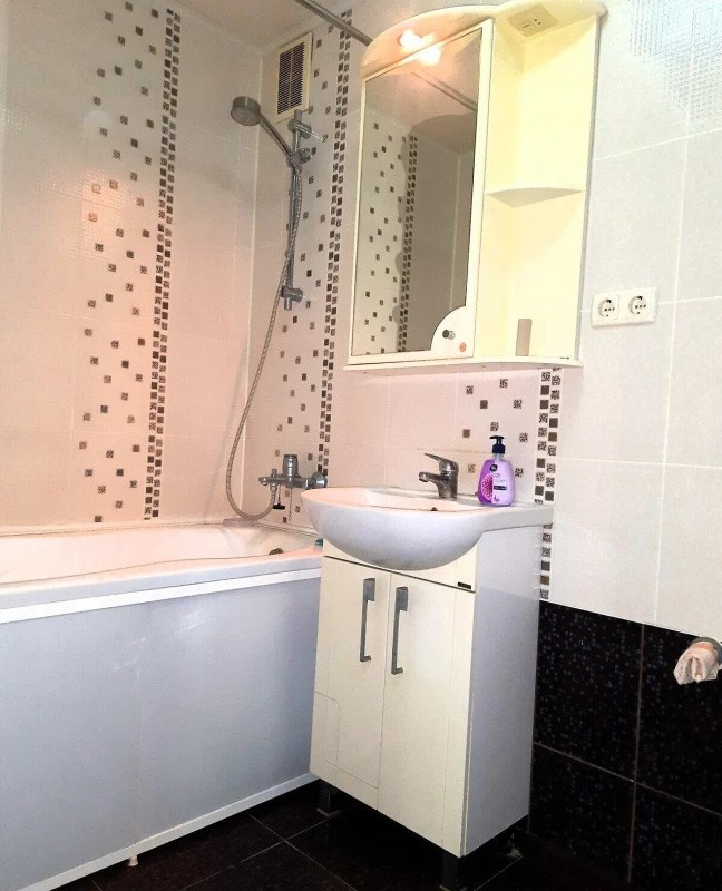 Продажа 2-комнатной квартиры 45 м²