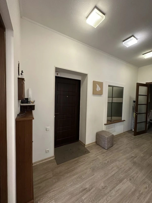 Аренда 3-комнатной квартиры 96 м²