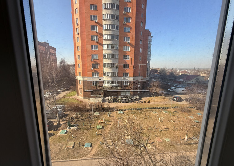 Продажа 3-комнатной квартиры 68 м², Грушевского ул., 3