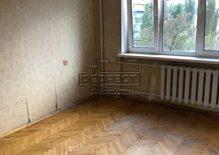 Продажа 2-комнатной квартиры 46 м², Кирилловская ул., 115/2