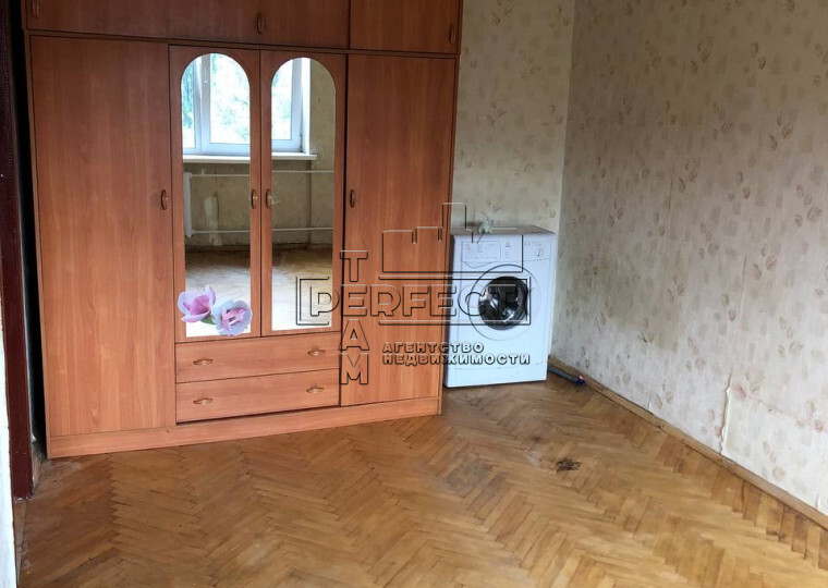 Продажа 2-комнатной квартиры 46 м², Кирилловская ул., 115/2