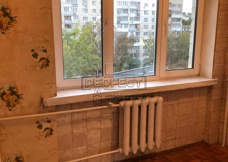 Продажа 2-комнатной квартиры 46 м², Кирилловская ул., 115/2