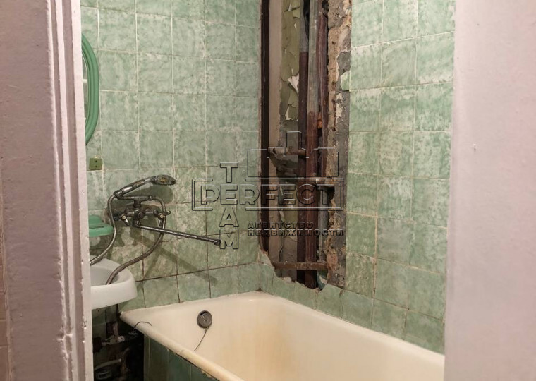 Продажа 2-комнатной квартиры 46 м², Кирилловская ул., 115/2