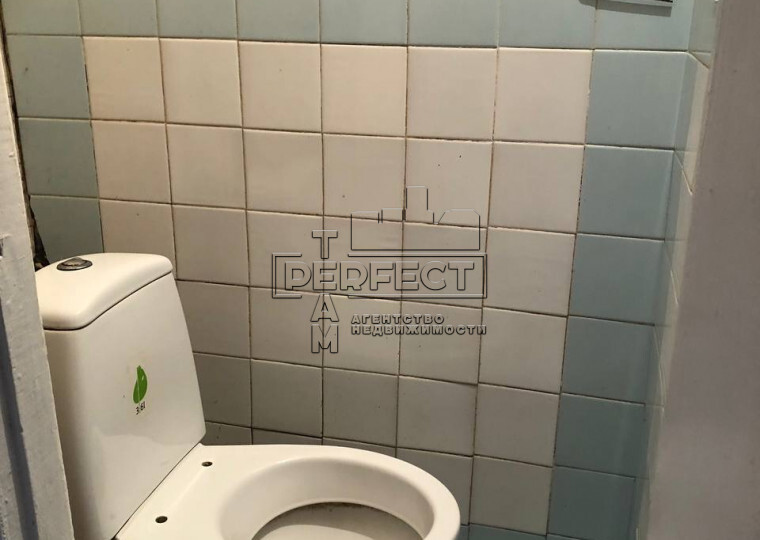 Продажа 2-комнатной квартиры 46 м², Кирилловская ул., 115/2