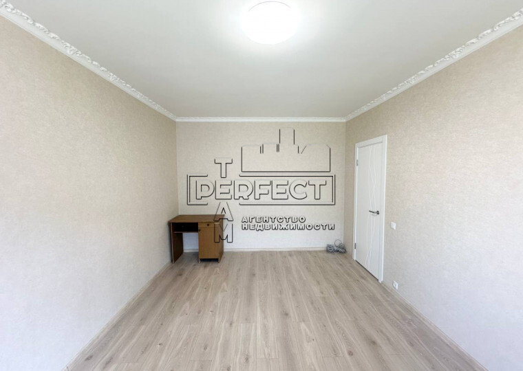 Продаж 1-кімнатної квартири 37 м², Оболонський просп., 25