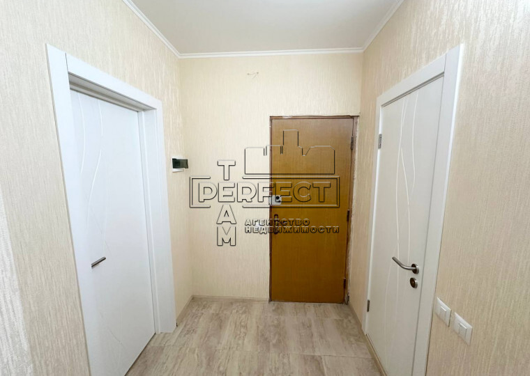 Продаж 1-кімнатної квартири 37 м², Оболонський просп., 25