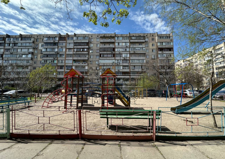 Продаж 1-кімнатної квартири 37 м², Оболонський просп., 25