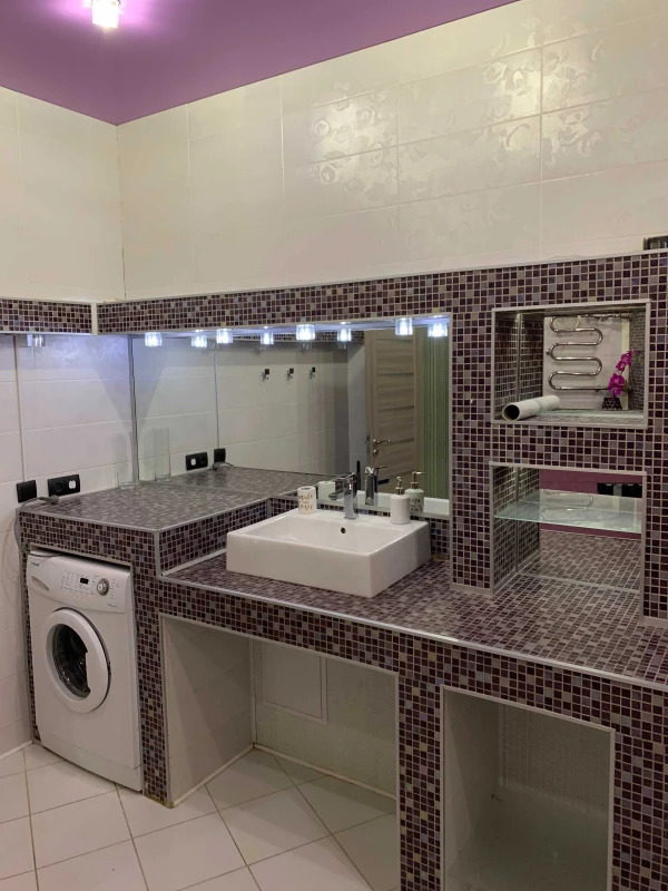 Продажа 1-комнатной квартиры 75 м²