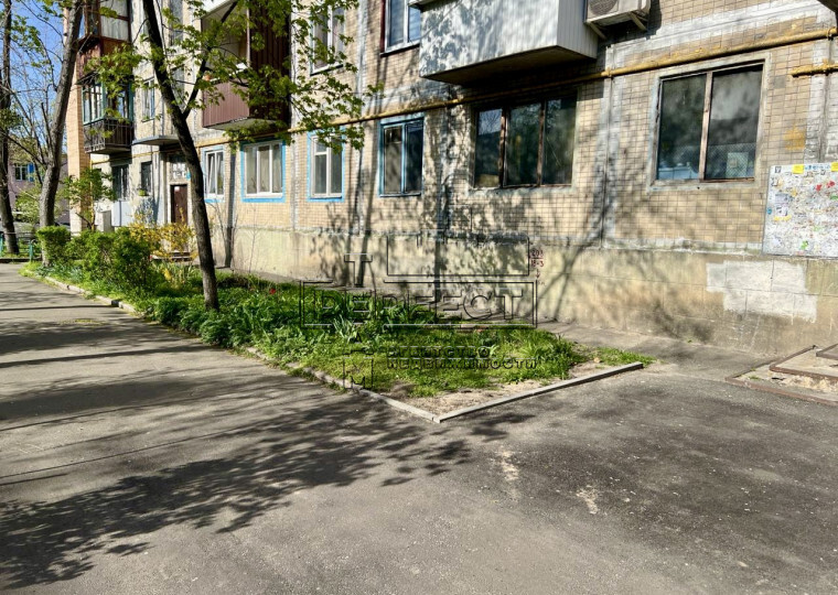 Продаж 2-кімнатної квартири 40 м², Тампере вул., 8Б