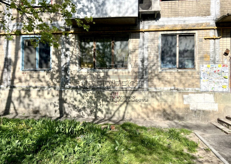 Продаж 2-кімнатної квартири 40 м², Тампере вул., 8Б