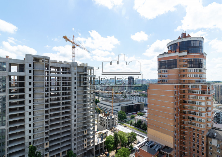 Продажа 3-комнатной квартиры 117 м², Василия Тютюнника ул., 28A (Анри Барбюса) ЖК Cardinal