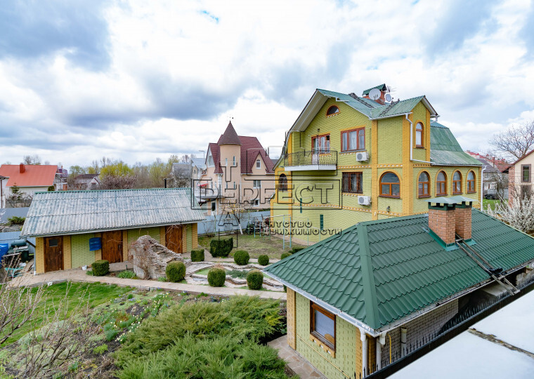 Продаж 5-кімнатної квартири 356 м², Богдана Хмельницького вул., 86