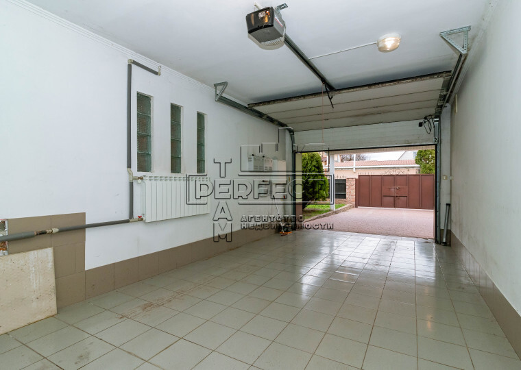Продаж 5-кімнатної квартири 356 м², Богдана Хмельницького вул., 86