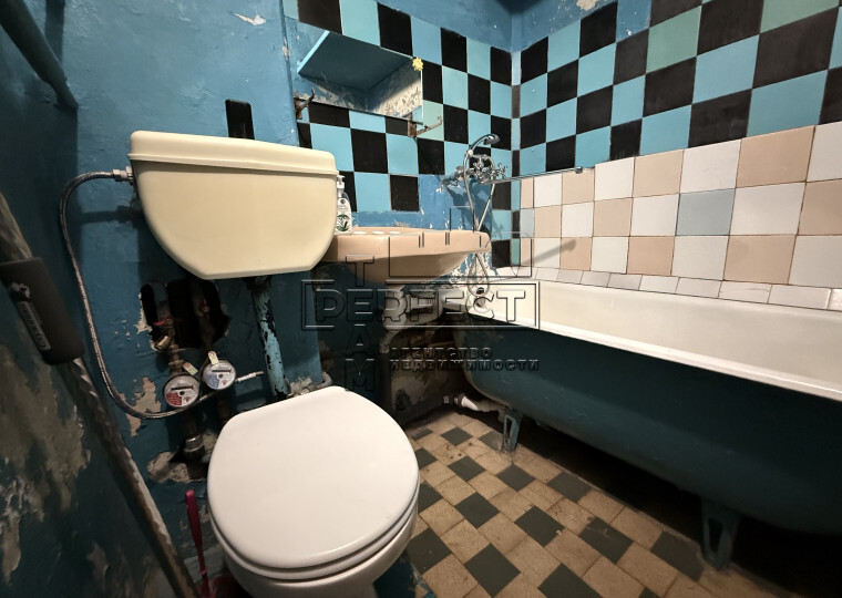Продаж 1-кімнатної квартири 34 м², Юності вул., 4