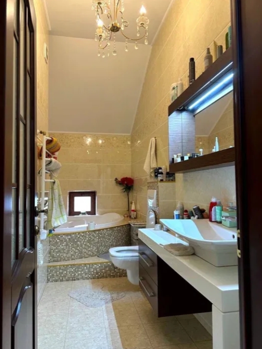 Оренда будинку 200 м², Зої Космодем'янської вул.