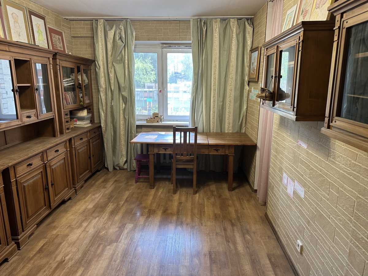 Аренда 3-комнатной квартиры 95 м², Саперно-Слободская ул., 8
