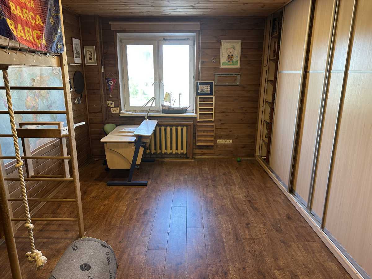 Аренда 3-комнатной квартиры 95 м², Саперно-Слободская ул., 8