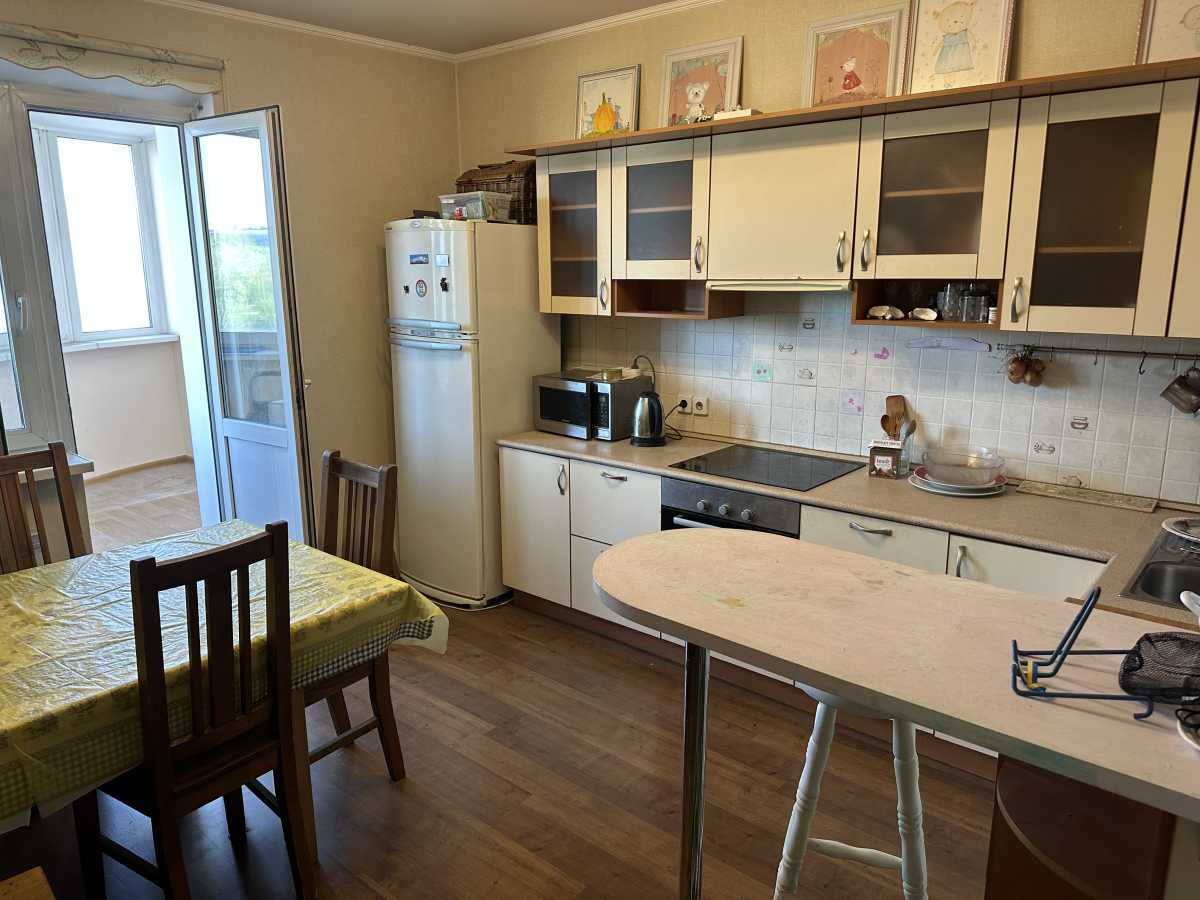 Аренда 3-комнатной квартиры 95 м², Саперно-Слободская ул., 8