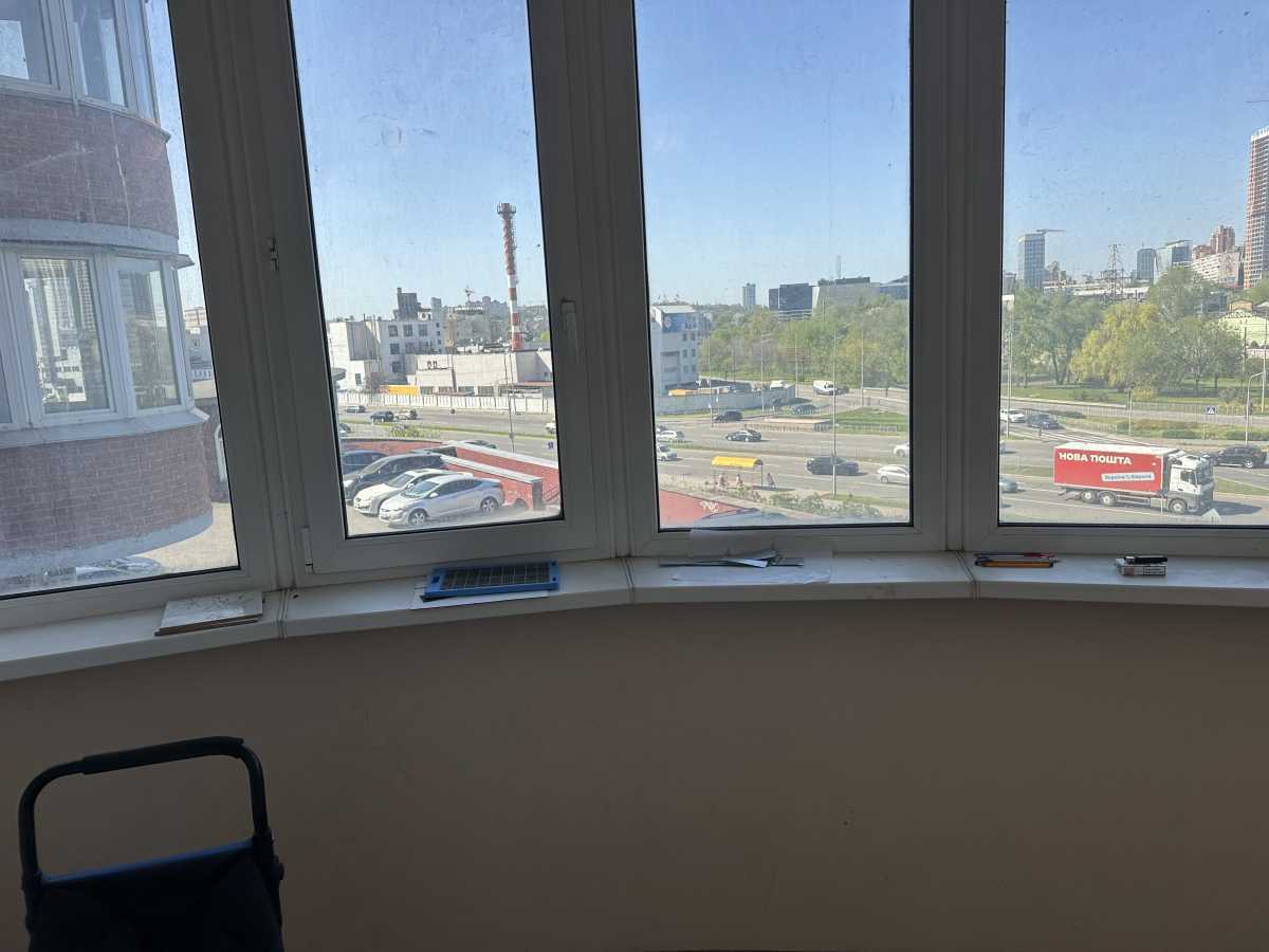Аренда 3-комнатной квартиры 95 м², Саперно-Слободская ул., 8