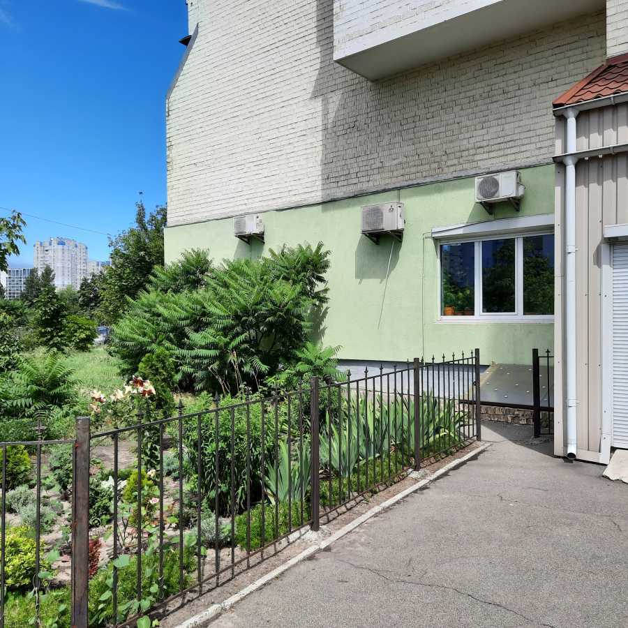 Продажа офиса 202 м², Николая Бажана просп., 30