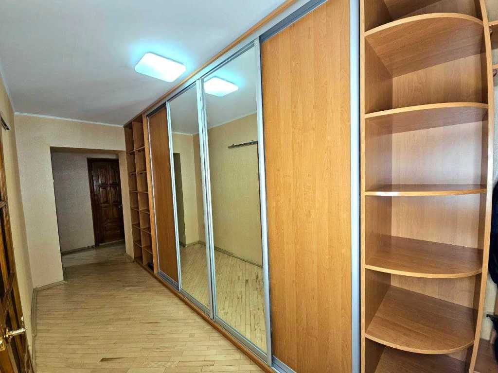 Продажа 3-комнатной квартиры 89 м², Михаила Драгомирова ул., 2