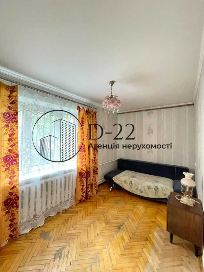 Продаж 2-кімнатної квартири 46 м², Михайла Донця вул., 13