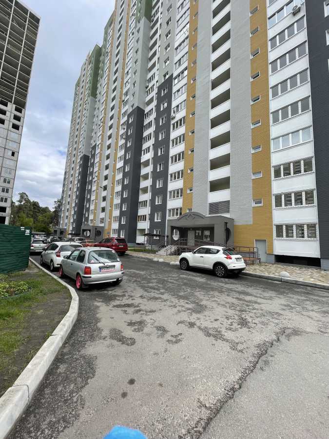 Оренда 3-кімнатної квартири 100 м², Миколи Кібальчича вул., Хвылевого, 1