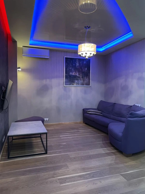 Аренда 2-комнатной квартиры 100 м²