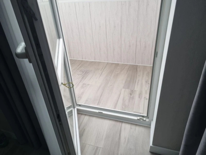 Продаж 1-кімнатної квартири 64 м²