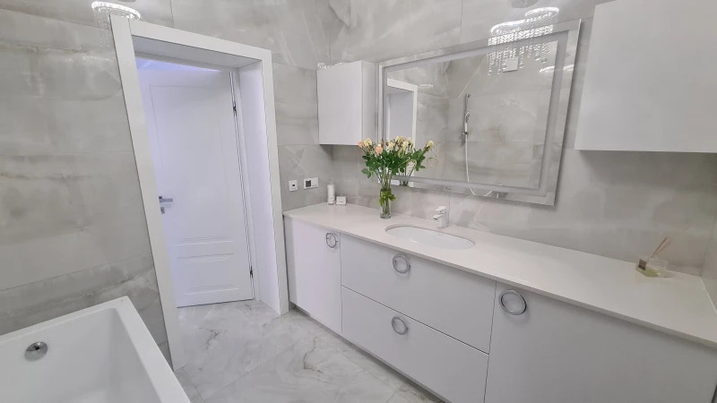 Продаж 1-кімнатної квартири 70 м²