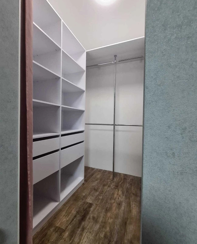 Продаж 2-кімнатної квартири 57 м²