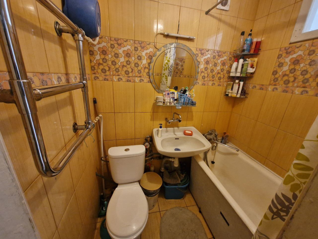 Продаж 2-кімнатної квартири 45.8 м², Білоцерківська вул., 1А