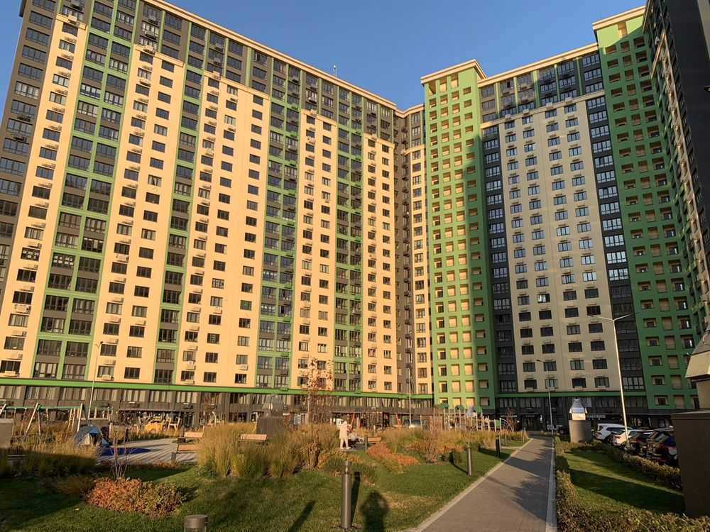 Продаж 3-кімнатної квартири 76.1 м², Михайла Максимовича вул., 32Б