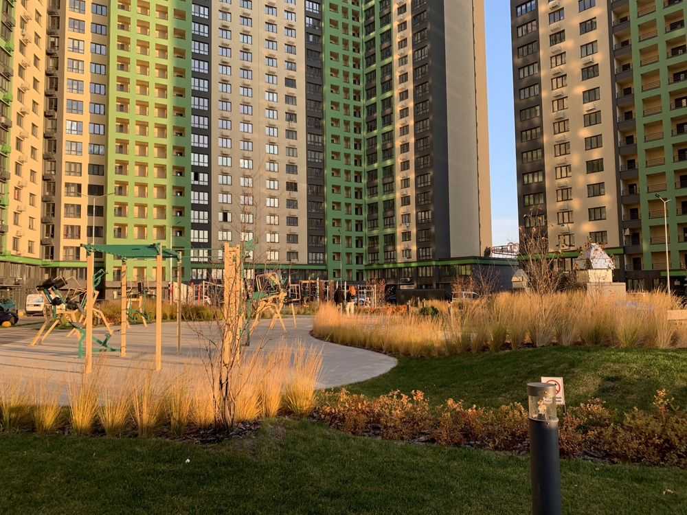 Продаж 3-кімнатної квартири 76.1 м², Михайла Максимовича вул., 32Б