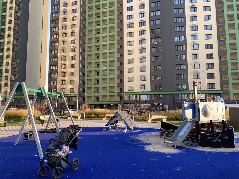 Продаж 3-кімнатної квартири 76.1 м², Михайла Максимовича вул., 32Б