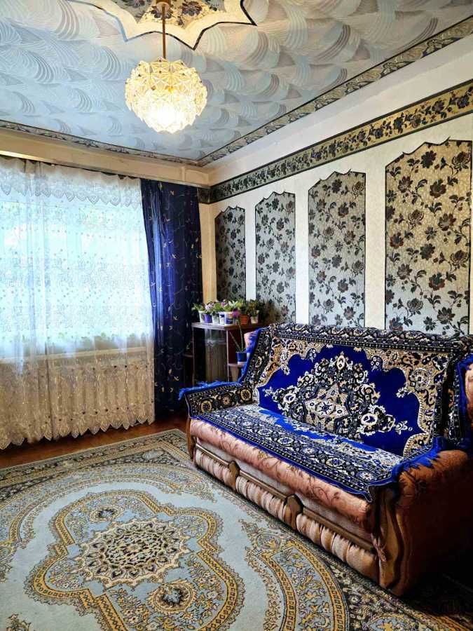Продажа 3-комнатной квартиры 64 м², Гагарина просп., 84А