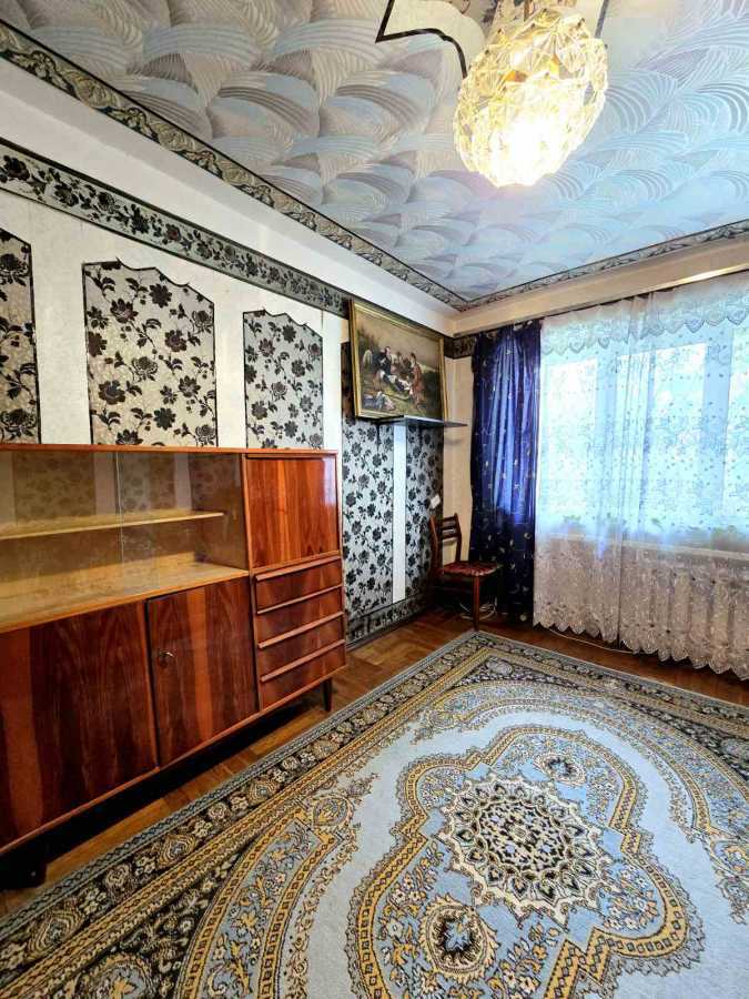 Продажа 3-комнатной квартиры 64 м², Гагарина просп., 84А